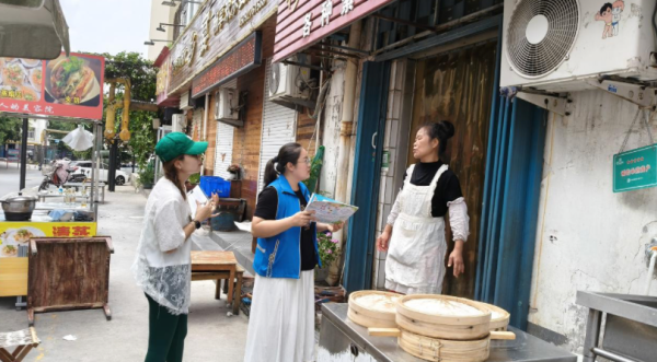 益配资 济阳街道南门社区开展“文明餐桌践于行”专项宣传行动