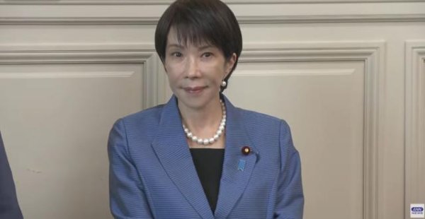 蚂蚁策略 高市早苗成日本首位女首相，她是右翼政客，曾多次“拜鬼”，叫嚣“台湾有事日本必入”