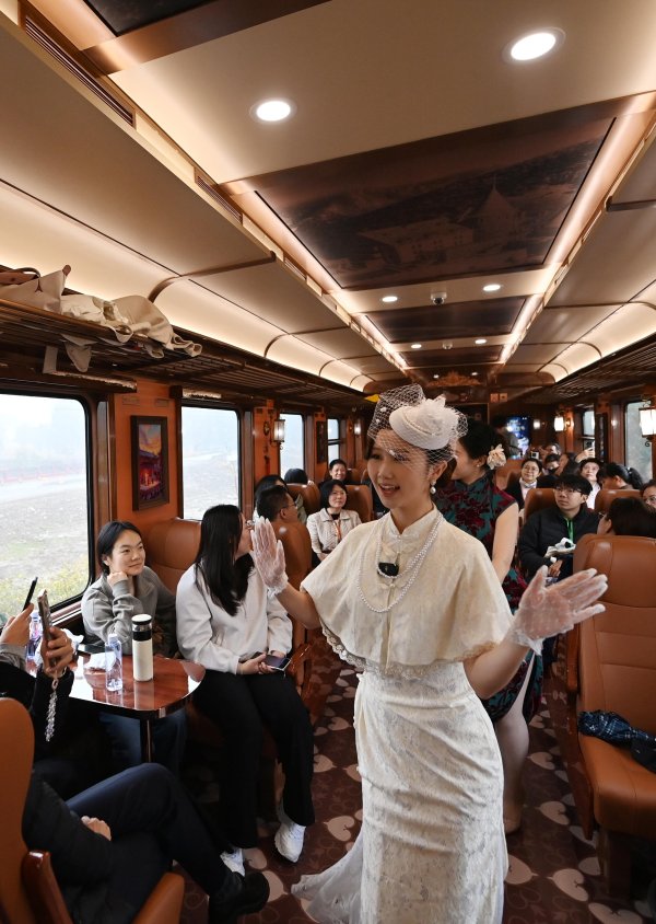 财聚配资 穿越时空的“津味”旅程